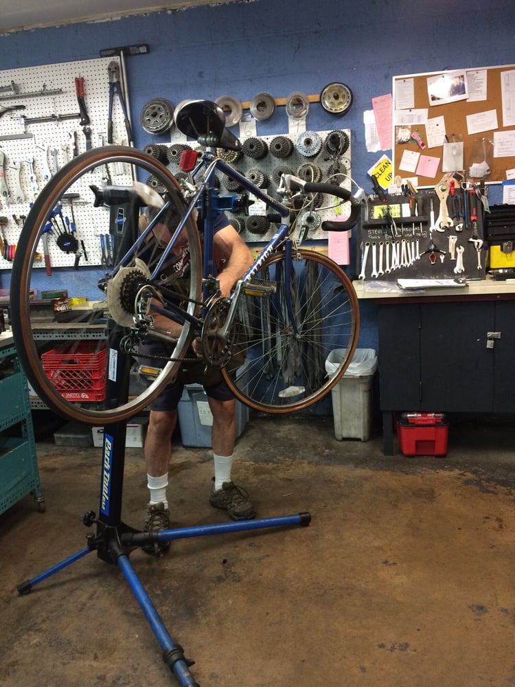 R Community Bikes project image